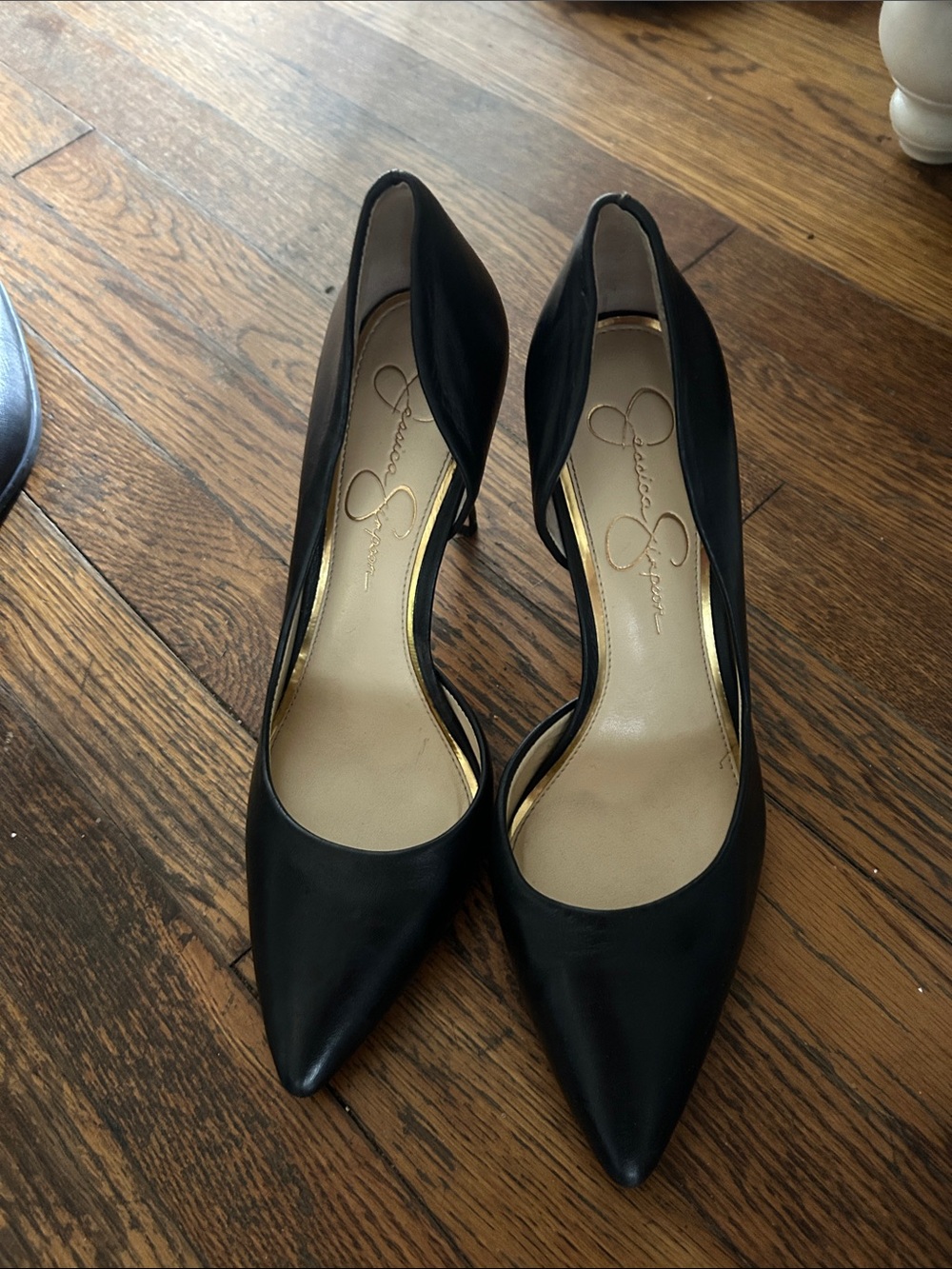 Jessica Simpson Black Pointed D'Orsay Pumps